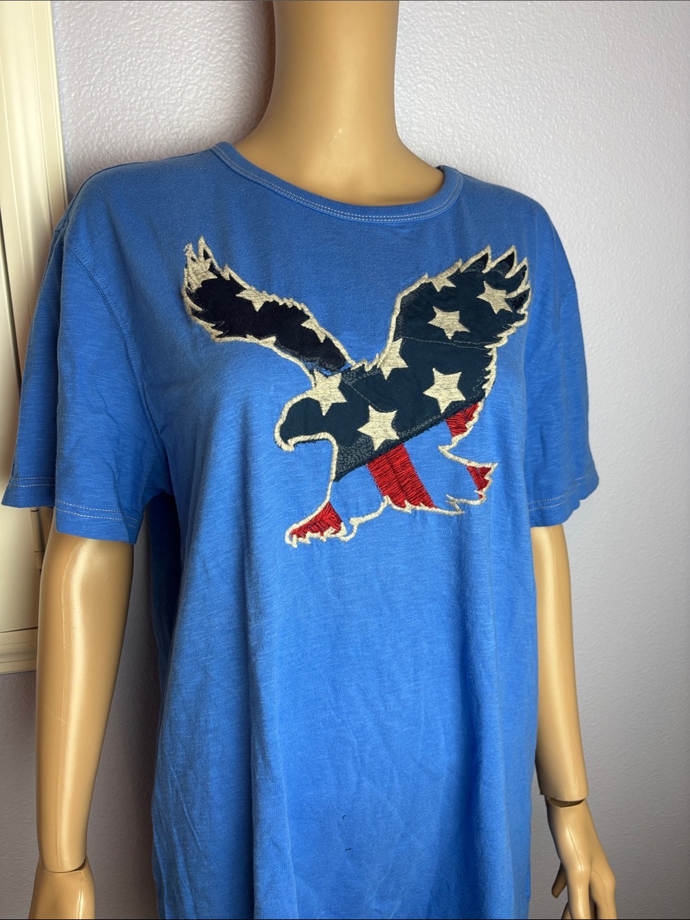 NWT American Eagle Outfitters patriotic quilted eagle 100% cotton t-shirt
